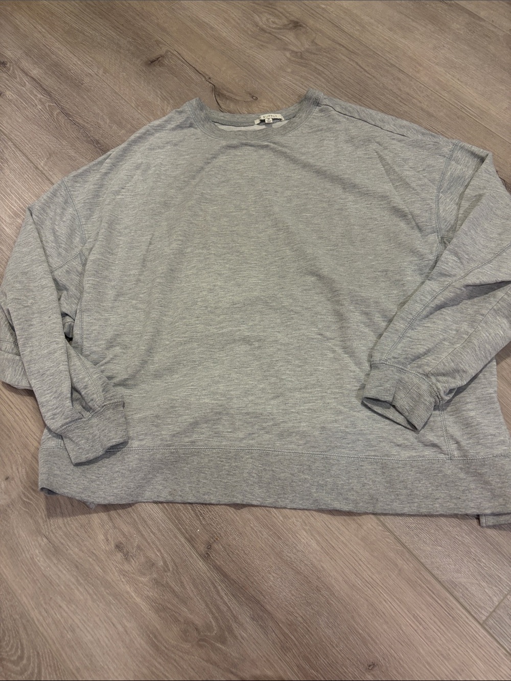 Woman’s lightweight Grey Crewneck Sweatshirt